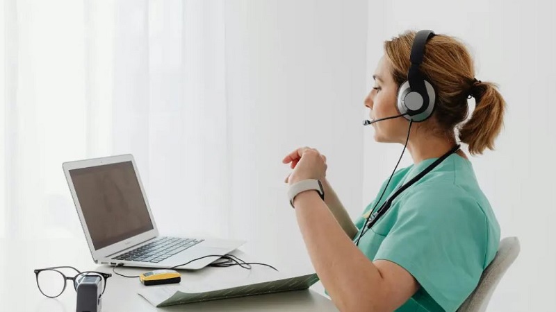 Monthly PC Ratio Monitoring